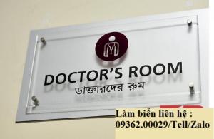 Biển phòng ban mica, inox, kính, gỗ