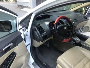 Mình cần bán Honda Civic 2008 tự động trắng tuyệt đẹp