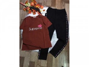 Bộ Supreme Xẻ Tà Quần Viền Chữ