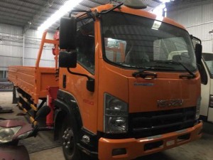 Xe tải isuzu 6,5 tấn gắn cẩu unic theo yêu cầu unic 344 mới