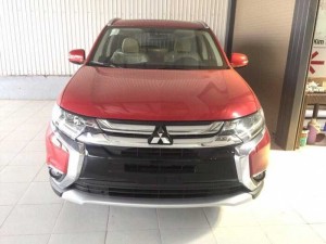 Xe Outlander 2.0 STD và 2.0 CVT premium