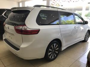 Bán Toyota Sienna Limited 3.5 nhập mỹ 2019, màu trắng, xe giao xe ngay, giá cực tốt.