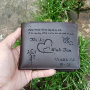 Ví da bò khắc tên - ví da bò nam khắc tên