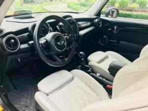 Bán gấp Mini cooper S 2016 màu vàng tự động cực kỳ đẹp.
