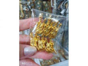Đầu Rồng Màu Vàng