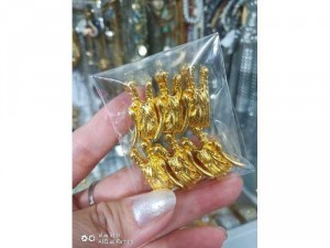 Đầu Rồng Màu Vàng