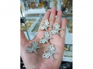 Bướm Lớn Màu Bạc