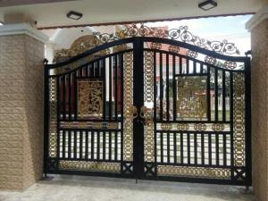 Cửa sắt Việt Âu