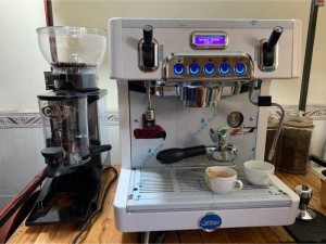 Thanh lý hoặc cho thuê bộ combo máy pha espresso carimali và cunill tauro