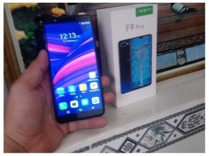 Oppo F7 Vàng gold 98-99