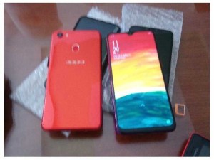 Oppo F7 Vàng gold 98-99
