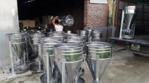 Phân phối máng ăn công nghiệp tự động cho lợn sản xuất bằng INOX sức chứa 50kG giá rẻ nhất tại Nam Định