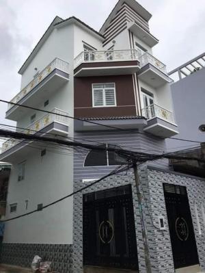 Nhà xây kiên cố
