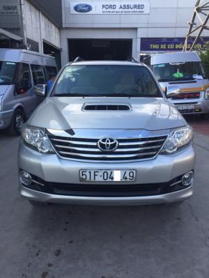 Fortuner 2015, máy dầu số sàn, màu bạc, xe đẹp, bảo hành hãng