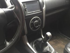 Bán Isuzu Dmax Đen 2017 số sàn máy dầu xe đi kỹ, bền đẹp.