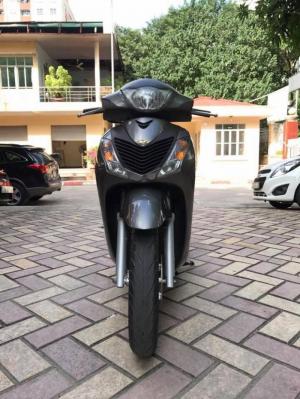 Xe máy SH 125i đăng kí lần đầu 2011 , giấy tờ chính chủ