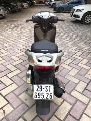 Xe máy SH 125i đăng kí lần đầu 2011 , giấy tờ chính chủ