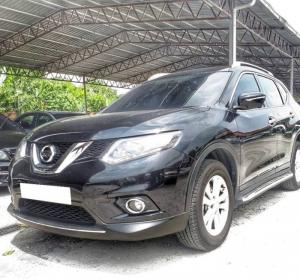 Cần bán xe Nissan Xtrail đời 2017 đk 2018 màu đen bstp chính chủ