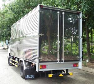 Xe Tải Isuzu QKR77HE4 Thùng Kín