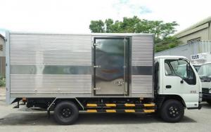 Xe Tải Isuzu QKR77HE4 Thùng Kín