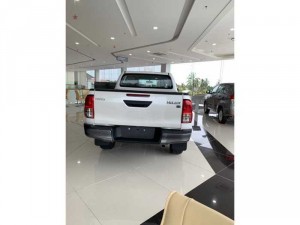Bán Tải Toyota Hilux Thailand Xe Giao Ngay