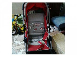 Xe đẩy dành cho em bé