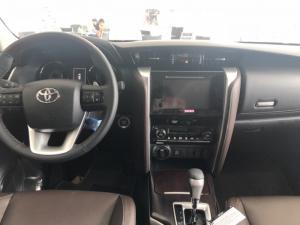 Fortuner 2.8 (4x4) Máy Dầu Số Tự Động Giao Ngay