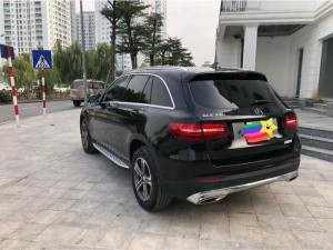 Cần bán xe mec GLC 250 sản xuất 2016