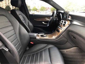 Cần bán xe mec GLC 250 sản xuất 2016