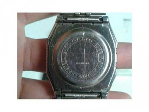 Đồng hồ nam, hiệu CASIO điện tử.