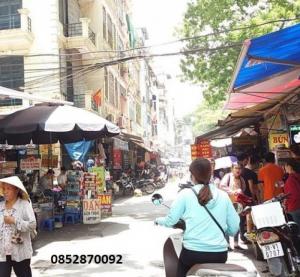 Nhà Phố Hoa Bằng rộng rãi giá rẻ, ô tô đỗ cửa, kinh doanh sầm uất