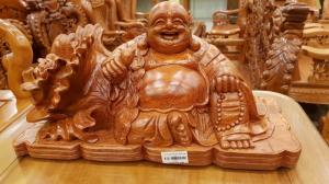 Tượng di lặc ngồi bắp cải mang ý nghĩa sâu sắc