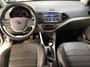 Bán Kia Morning Si 1.25MT màu trắng số sàn sản xuất cuối 2016 biển tỉnh mẫu mới bản đủ đi 8000km