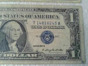 3 tờ 1 usd mỹ xưa năm 1957.