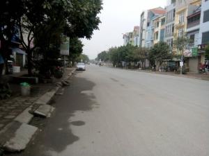 Vỡ nợ bán 100m2 đất mặt đường Cổ Bi, Gia Lâm.