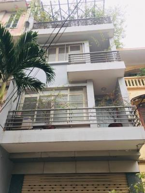 Bán nhà phố Trương Định, 5x75m2 ô tô đỗ tránh và quay đầu