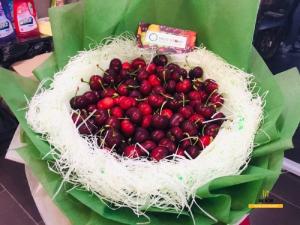 Bó hoa trái Cherry