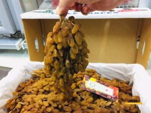 Nho khô nguyên cành Úc thùng 5kg