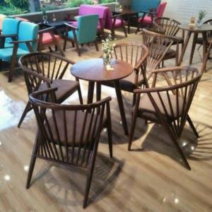 Bàn ghế gỗ cafe giá rẻ tại xưởng sản xuất HGH 461