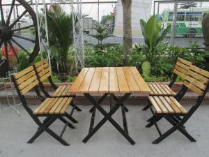 bàn ghế  gỗ cafe giá rẻ tại xưởng sản xuất HGH 465