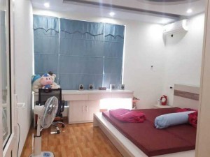 Cần bán gấp nhà hiếm, ô tô đỗ cửa, MT rộng đẹp khu Thái Thịnh 30m*4 tầng