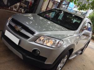 Bán xe hiệu Chevrolet Captiva đời 2009 số tự động màu bạc