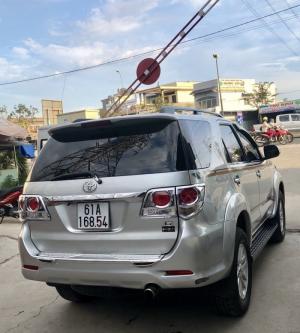 Cần bán gấp Fortuner2.5G số sàn máy dầu.sx 2014.xe cọp