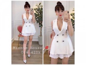 Set vest và váy xếp ly