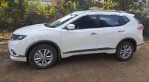 Bán gấp Nissan Xtrail 2017 đk 3/2018 màu trắng