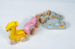 Đồ chơi vận động cho bé, Xe kéo thú