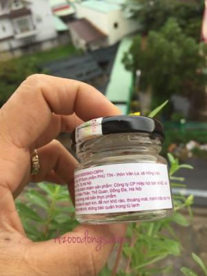 Bên hông của hũ