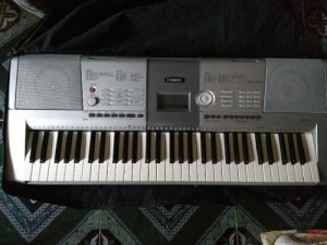 Thanh lý đàn organ yamaha psr 295