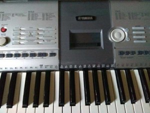 Thanh lý đàn organ yamaha psr 295
