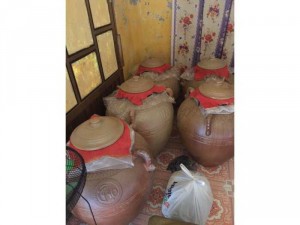 Rượu men lá nếp cẩm